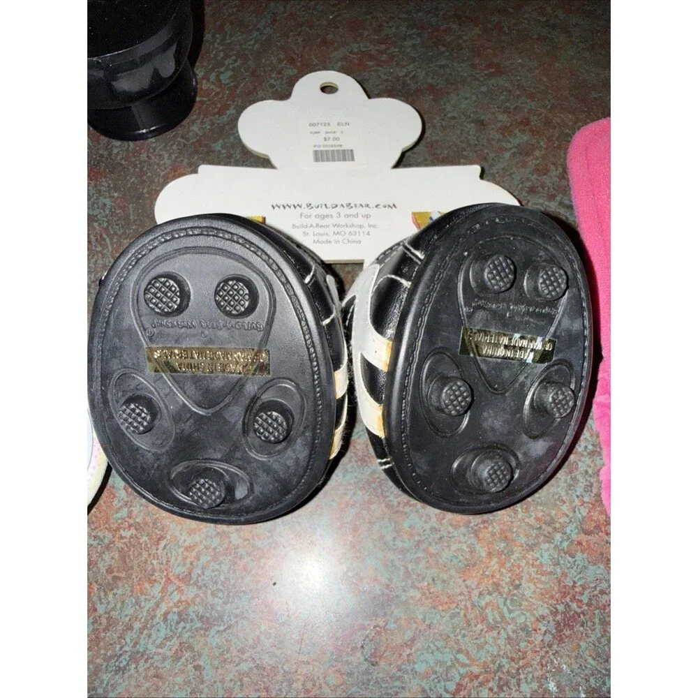 Build A Bear Show Accessorie Lot 6 Pairs Of Shoes And A Back Carry Your Bear